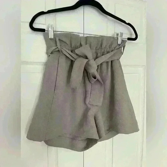 NWOT ARITZIA  WILFRED PAPER BAG HIGH WAIST SHORT SIZE 4 GREY TAUPE - Picture 5 of 8